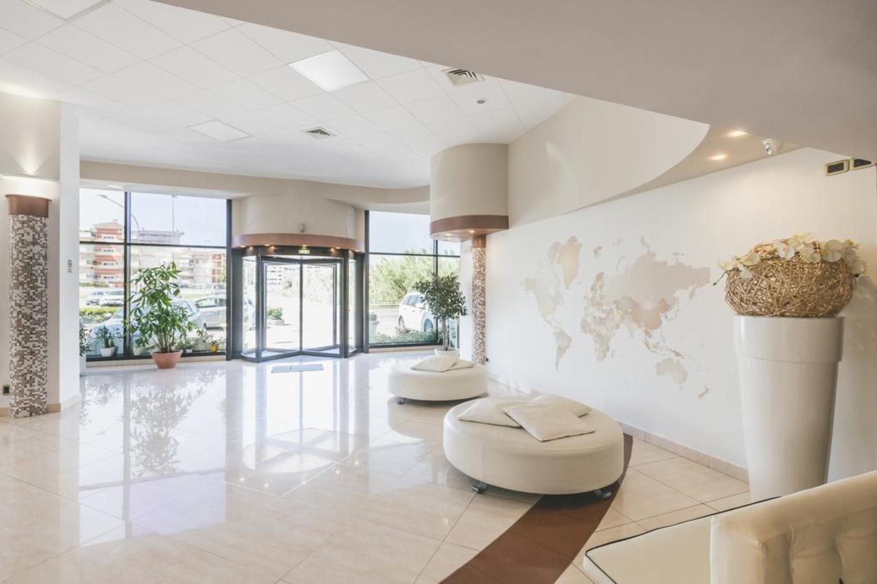 Hotel Acquario 3*